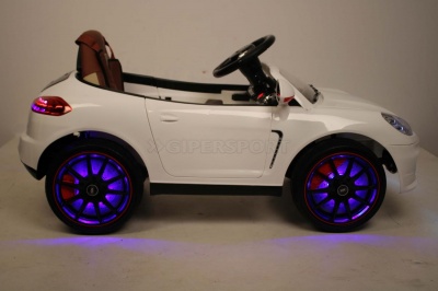Электромобиль RiverToys AUDI Q7 QUATTRO Black