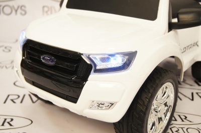Толокар RiverToys FORD RANGER DK-P01 White
