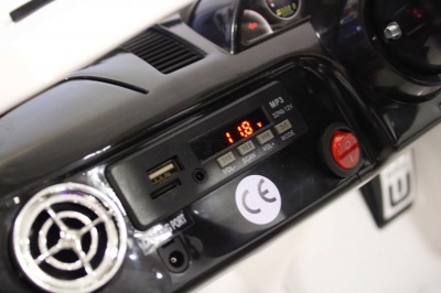 Электромобиль RiverToys AUDI Q7 QUATTRO Black